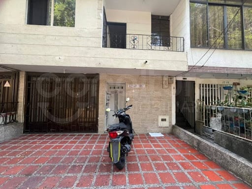 Casa de 3 alcobas en venta en Belen Las Playas, Medellín, 130 m² · foto 2 de 12