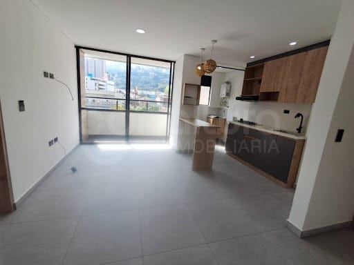 Apartamento de 2 alcobas en arriendo en Restrepo Naranjo, Sabaneta, 55 m² · foto 2 de 11