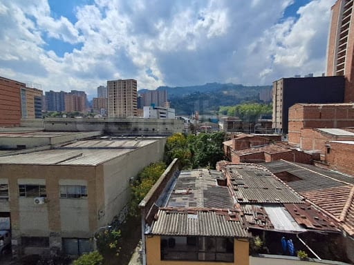 Apartamento de 2 alcobas en arriendo en Restrepo Naranjo, Sabaneta, 55 m² · foto 6 de 11
