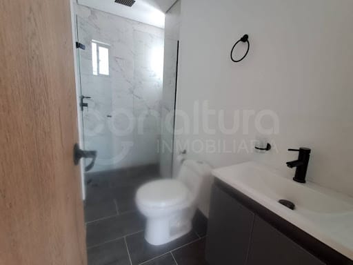 Apartamento de 2 alcobas en arriendo en Restrepo Naranjo, Sabaneta, 55 m² · foto 10 de 11