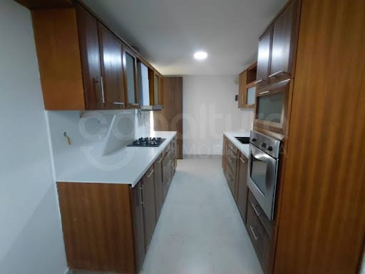 Apartamento de 3 alcobas en venta en La Florida, Medellín, 140 m² · foto 3 de 23