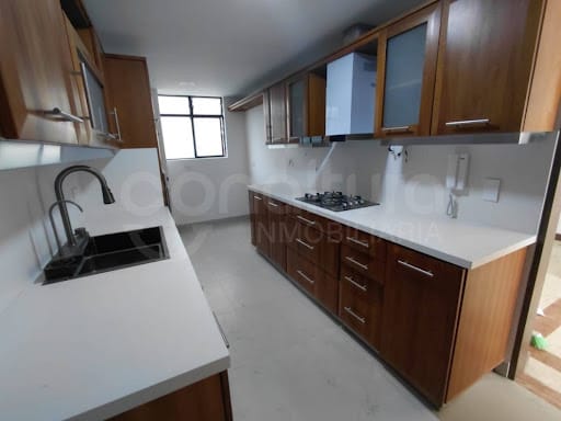 Apartamento de 3 alcobas en venta en La Florida, Medellín, 140 m² · foto 4 de 23