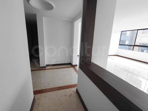 Apartamento de 3 alcobas en venta en La Florida, Medellín, 140 m² · foto 7 de 23