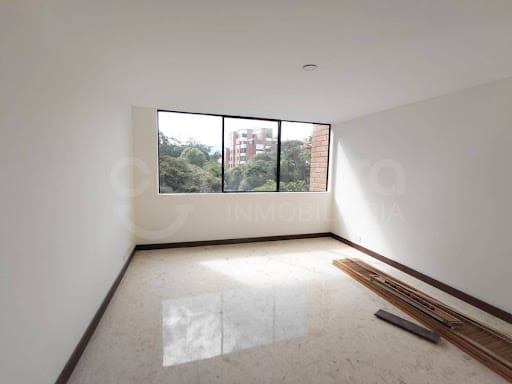 Apartamento de 3 alcobas en venta en La Florida, Medellín, 140 m² · foto 19 de 23
