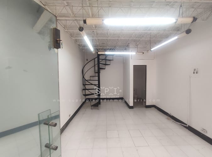 Local en arriendo en La Esmeralda, Itagüí, 40 m² · foto 2 de 12