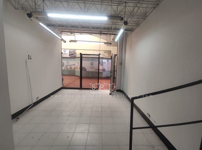 Local en arriendo en La Esmeralda, Itagüí, 40 m² · foto 3 de 12
