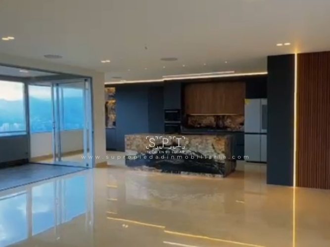 Apartamento de 3 alcobas en venta en La Calera, Medellín, 235 m² · foto 4 de 12
