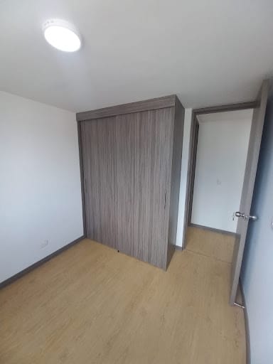 Apartamento de 3 alcobas en arriendo en Calasanz, Medellín, 61 m² · foto 9 de 11