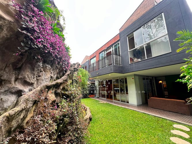 Casa de 4 alcobas en venta en Zuñiga, Envigado, 390 m² · foto 2 de 24