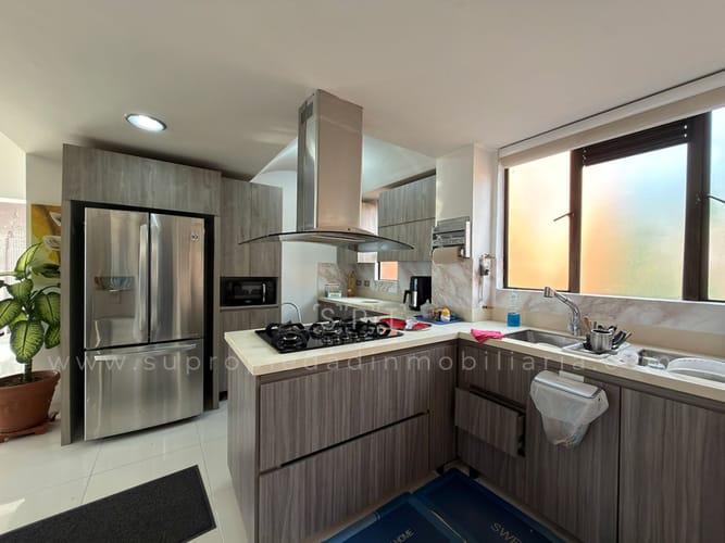 Apartamento en venta en Las Lomas No.1, Medellín · foto 9 de 22