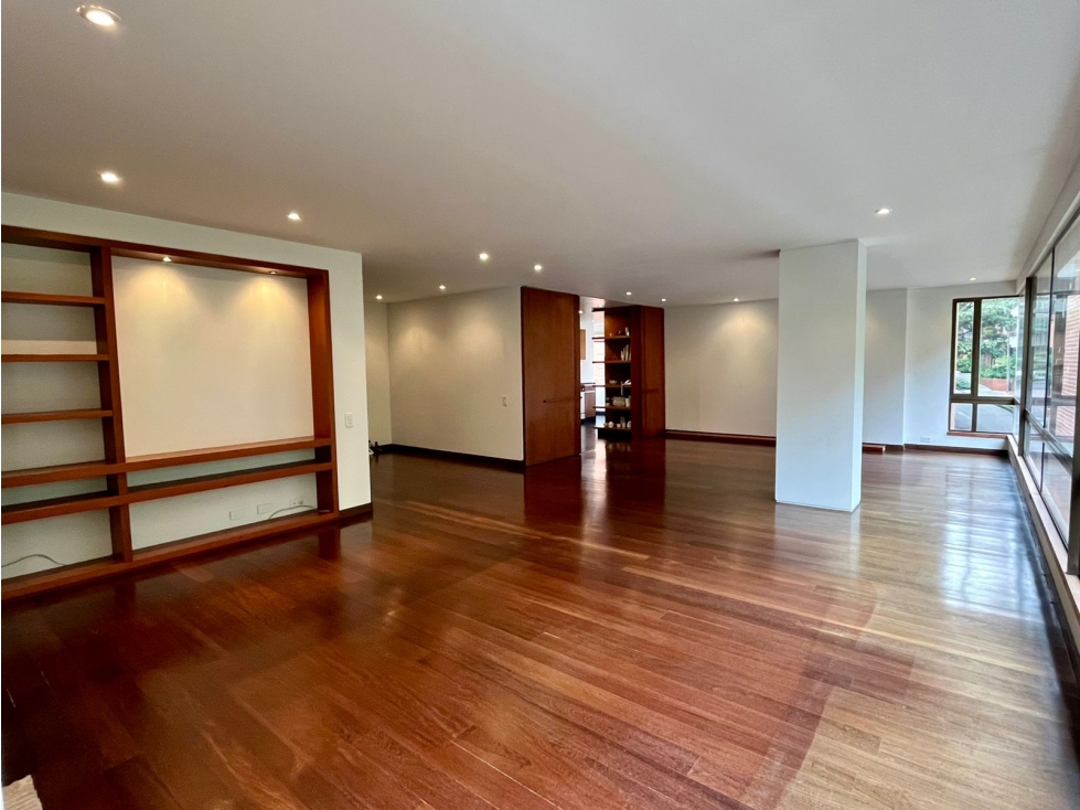 Apartamento en venta en Los Rosales, Bogotá · foto 4 de 19