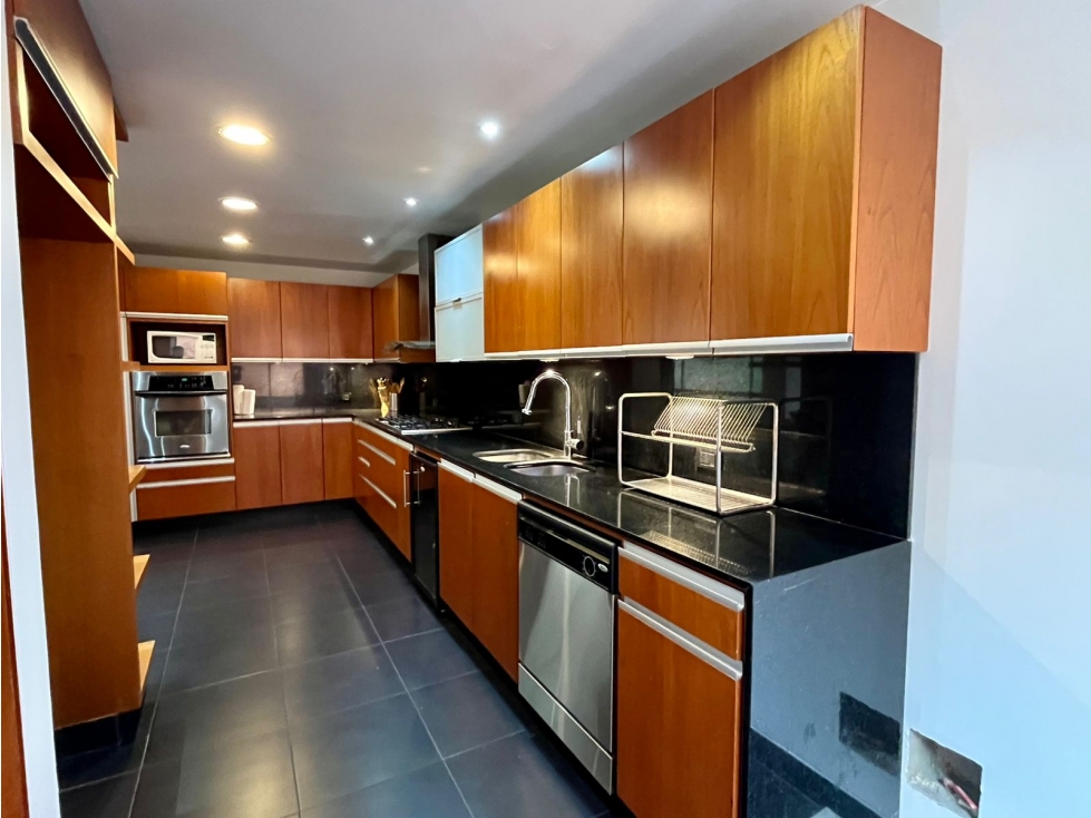 Apartamento en venta en Los Rosales, Bogotá · foto 8 de 19