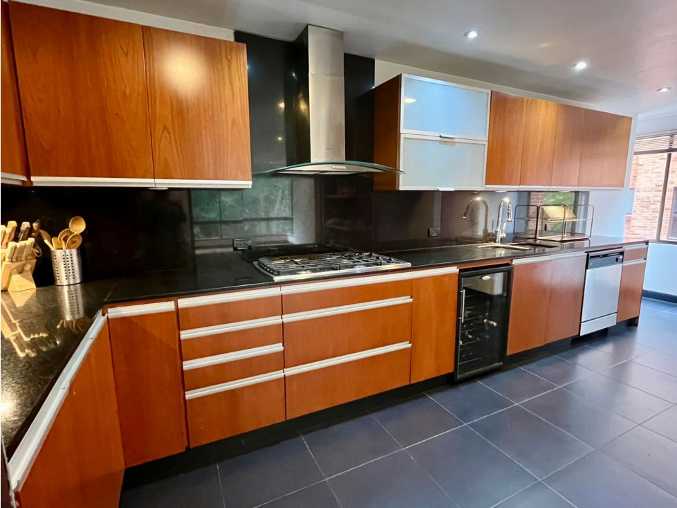 Apartamento en venta en Los Rosales, Bogotá · foto 10 de 19