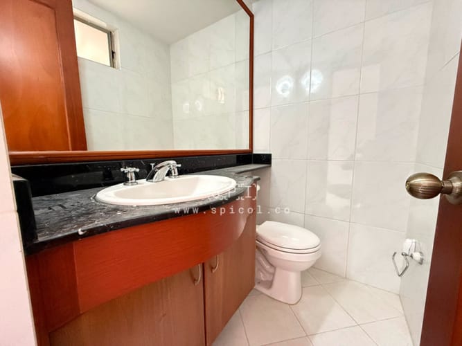 Casa de 3 alcobas en venta en Loma Del Chocho, Envigado, 283 m² · foto 8 de 24