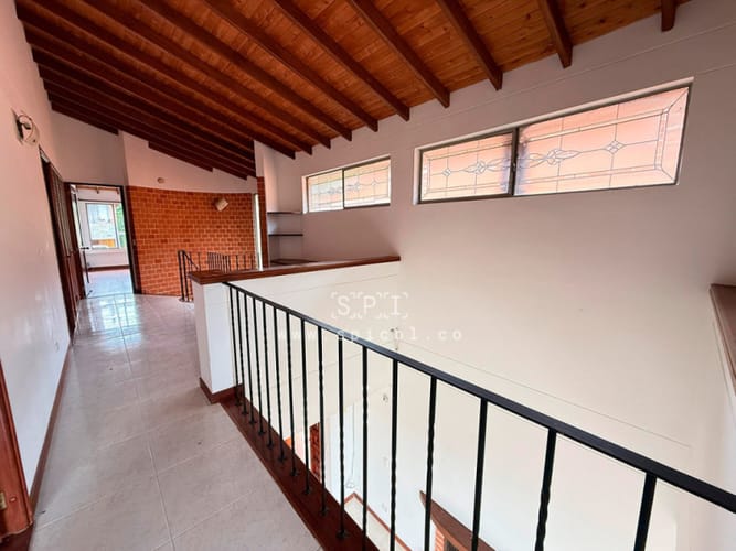Casa de 3 alcobas en venta en Loma Del Chocho, Envigado, 283 m² · foto 14 de 24