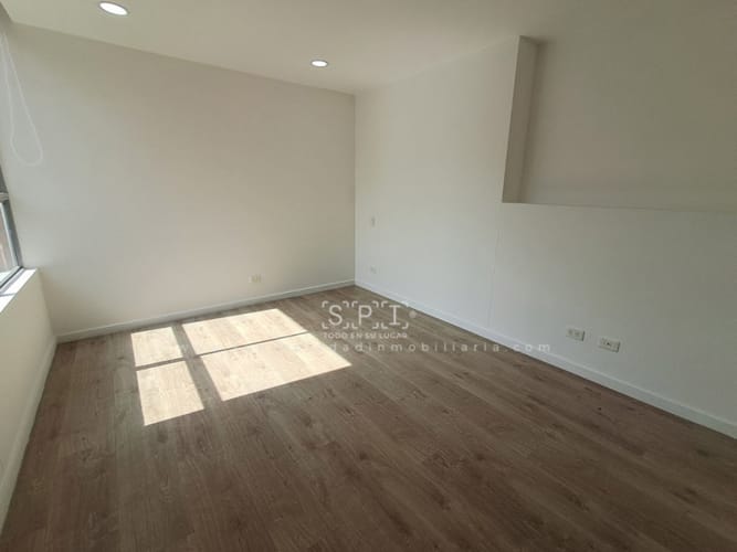 Apartamento de 3 alcobas en venta en Loma De Las Brujas, Envigado, 205 m² · foto 18 de 24