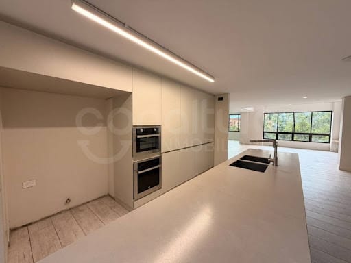 Apartamento de 4 alcobas en venta en Loma Del Campestre, Medellín, 260 m² · foto 5 de 24