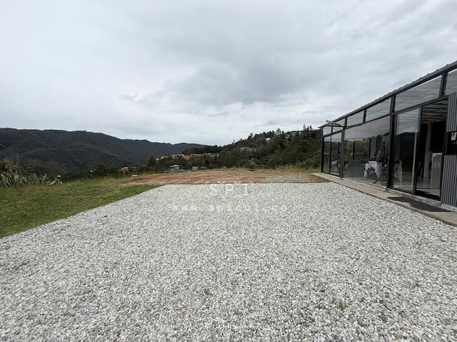 Lote en venta en Loma Del Escobero, Envigado · foto 9 de 12