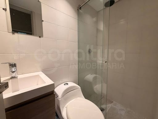 Apartamento de 4 alcobas en venta en Loma Del Campestre, Medellín, 260 m² · foto 11 de 24