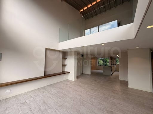 Apartamento de 4 alcobas en venta en Loma Del Campestre, Medellín, 260 m² · foto 12 de 24