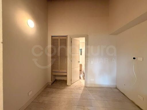 Apartamento de 4 alcobas en venta en Loma Del Campestre, Medellín, 260 m² · foto 14 de 24