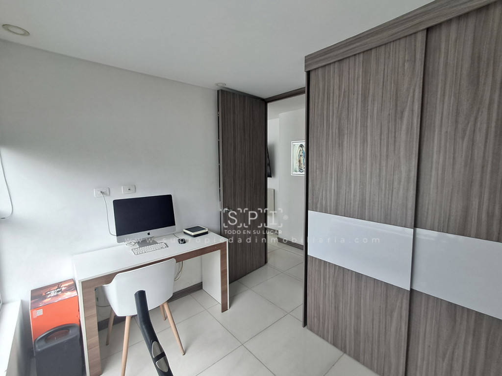 Apartamento en venta en Suramérica, La Estrella · foto 10 de 24
