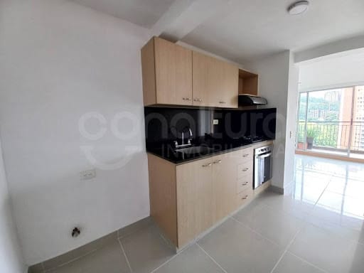 Apartamento de 3 alcobas en arriendo en Cañaveralejo, Sabaneta, 86 m² · foto 2 de 18