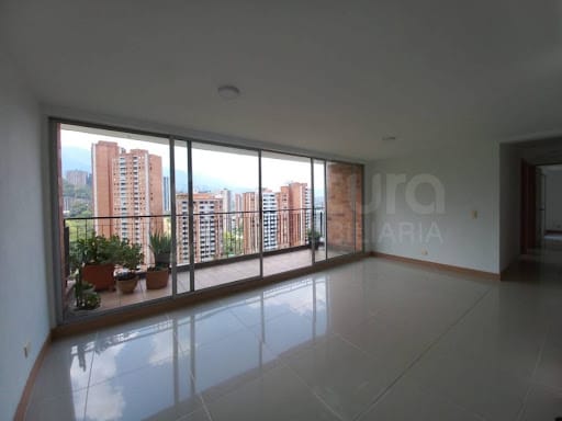 Apartamento de 3 alcobas en arriendo en Cañaveralejo, Sabaneta, 86 m² · foto 4 de 18