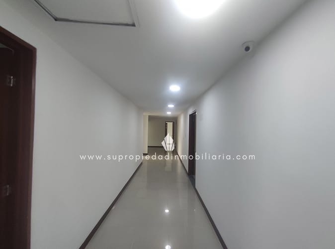 Oficina en arriendo en El Castillo, Medellín, 420 m² · foto 6 de 20