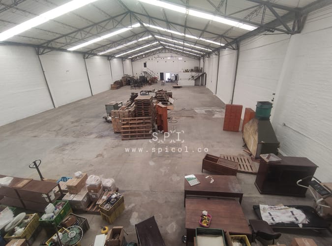 Bodega en arriendo en San Jose, Itagüí, 1845 m² · foto 15 de 18