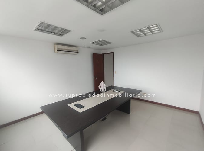 Oficina en arriendo en El Castillo, Medellín, 420 m² · foto 17 de 20