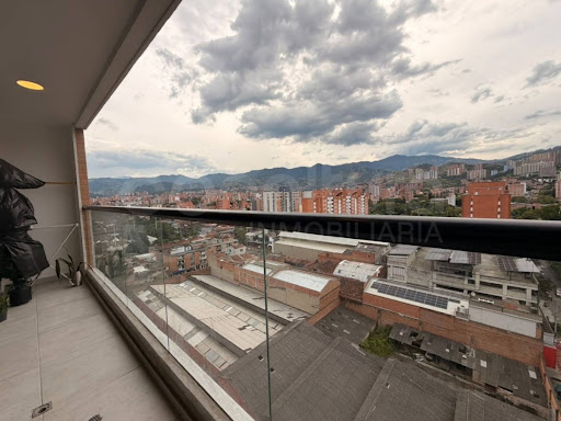 Apartamento en venta en Los Colores, Medellín · foto 4 de 12