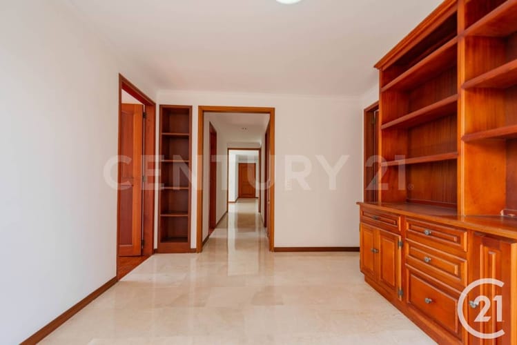Apartamento de 3 alcobas en arriendo en El Diamante No. 2, Medellín, 146 m² · foto 8 de 22