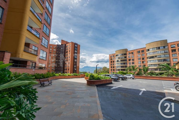 Apartamento de 3 alcobas en arriendo en El Diamante No. 2, Medellín, 146 m² · foto 22 de 22