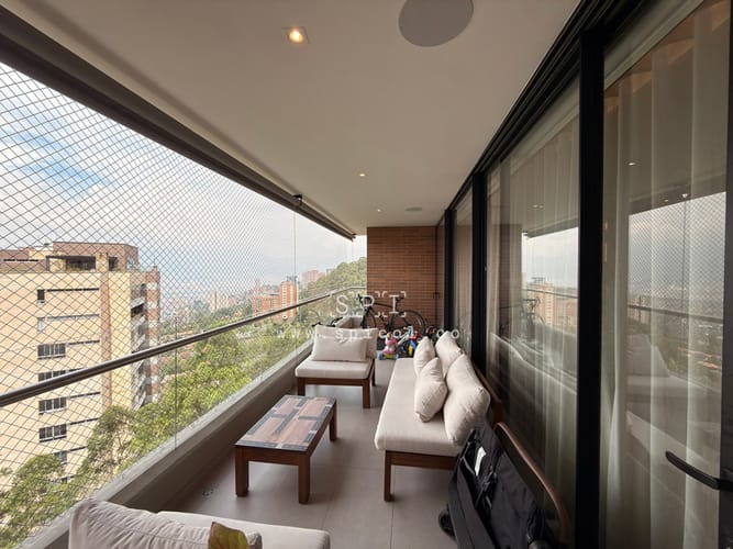 Apartamento de 4 alcobas en venta en Altos Del Poblado, Medellín, 173 m² · foto 7 de 24