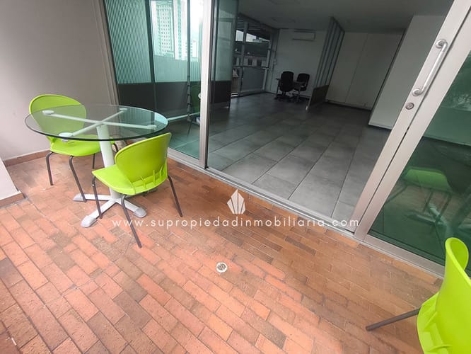 Oficina en arriendo en Los Balsos, Medellín, 114 m² · foto 4 de 14