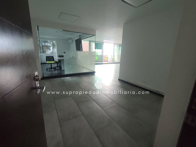 Oficina en arriendo en Los Balsos, Medellín, 114 m² · foto 6 de 14