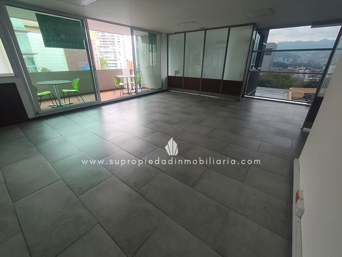 Oficina en arriendo en Los Balsos, Medellín, 114 m² · foto 11 de 14