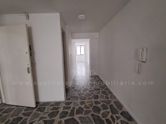 Oficina en arriendo en La América, Medellín, 50 m² · foto 3 de 18