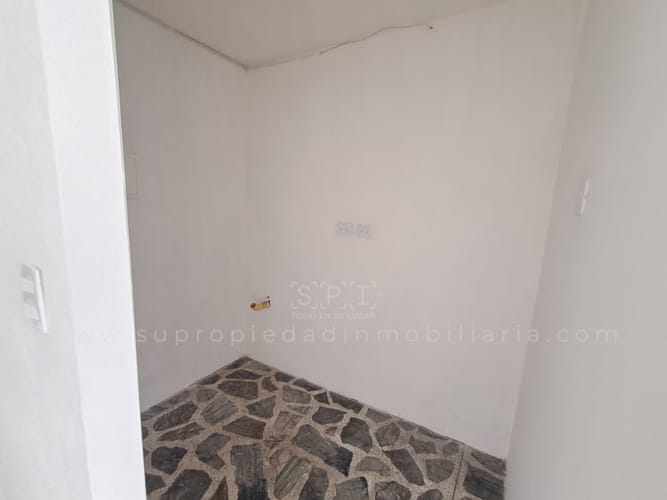 Oficina en arriendo en La América, Medellín, 50 m² · foto 7 de 18