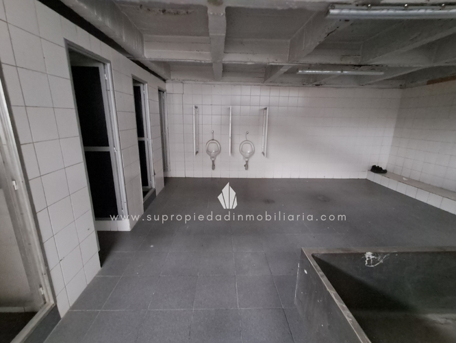 Bodega en arriendo en Los Naranjos, Itagüí, 2500 m² · foto 15 de 24