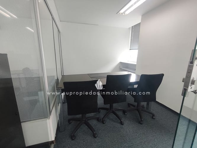 Oficina en arriendo en Los Balsos, Medellín, 88 m² · foto 6 de 11