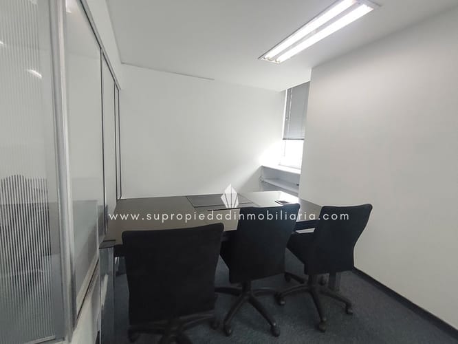 Oficina en arriendo en Los Balsos, Medellín, 88 m² · foto 9 de 11
