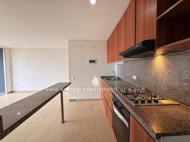 Apartamento de 3 alcobas en venta en Centro, Rionegro, 69 m² · foto 3 de 20