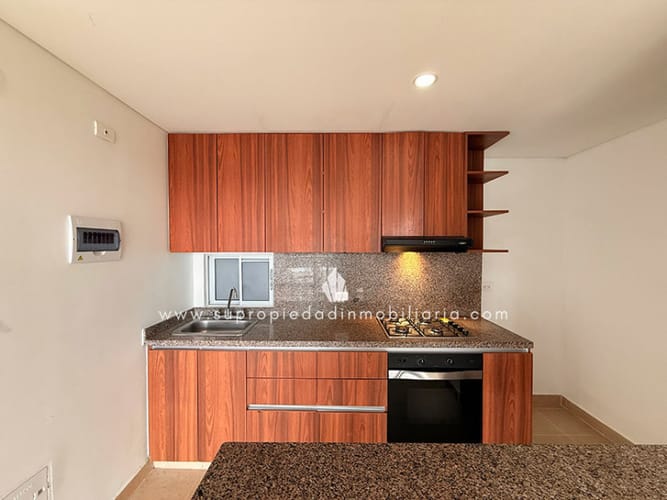 Apartamento de 3 alcobas en venta en Centro, Rionegro, 69 m² · foto 4 de 20