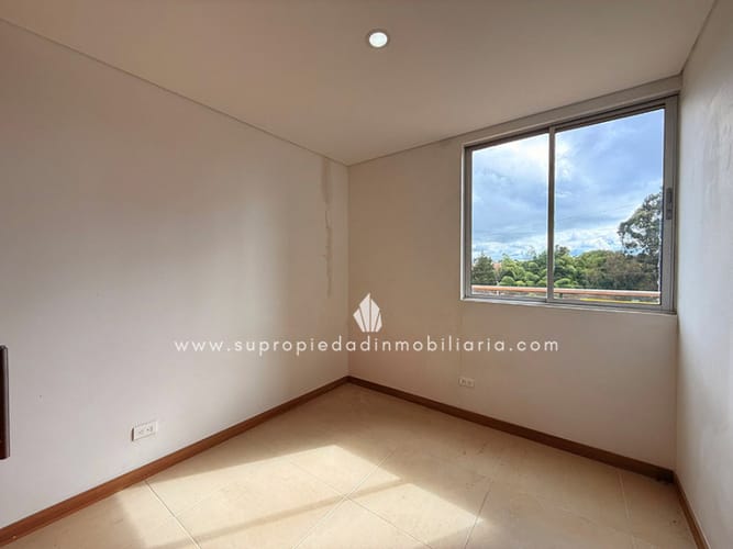 Apartamento de 3 alcobas en venta en Centro, Rionegro, 69 m² · foto 14 de 20