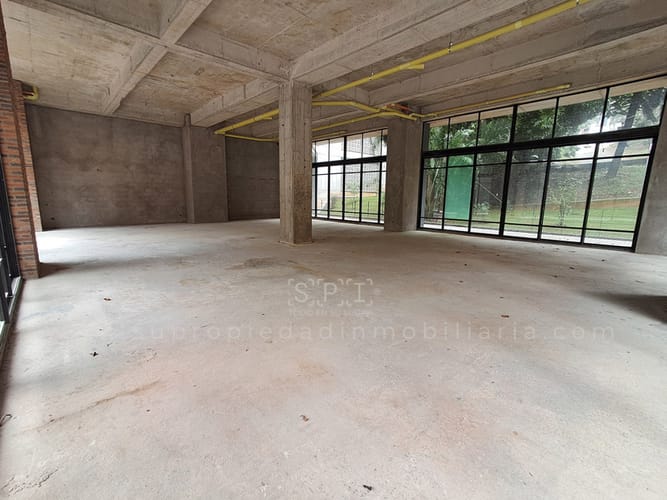 Local en arriendo en Las Lomas No.1, Medellín, 200 m² · foto 8 de 10
