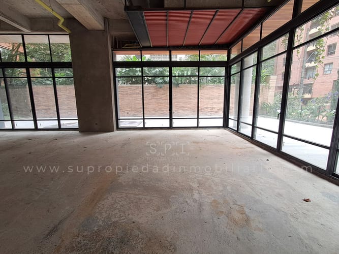 Local en arriendo en Las Lomas No.1, Medellín, 100 m² · foto 2 de 7