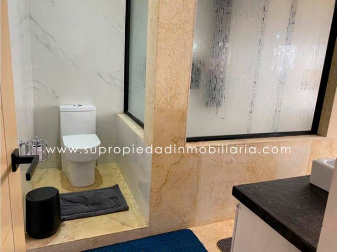 Casa de 3 alcobas en venta en Loma Del Escobero, Envigado, 350 m² · foto 12 de 24