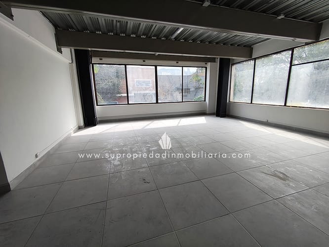 Bodega en arriendo en Laureles, Medellín, 140 m² · foto 7 de 12
